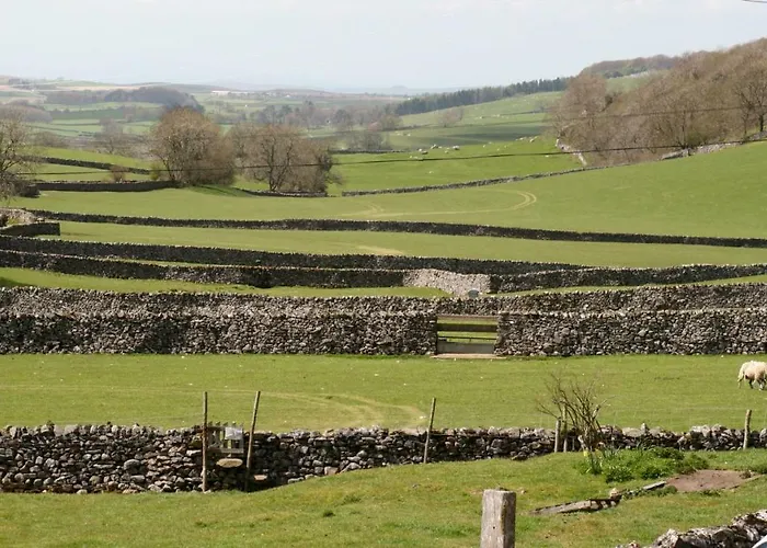 Scar Close Farmhouse Guest house